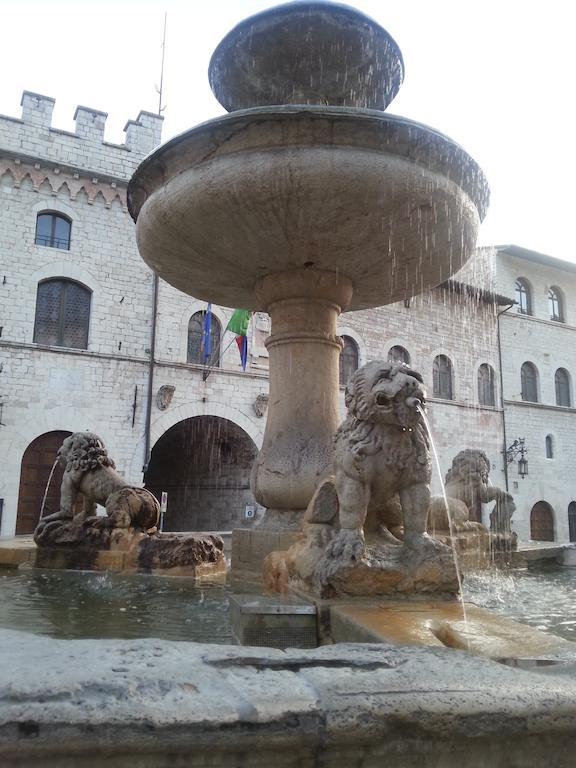 Il Cortile Di San Rufino Apartment Assisi Cameră foto