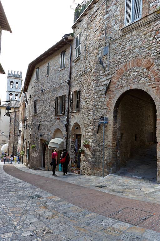 Il Cortile Di San Rufino Apartment Assisi Cameră foto